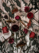 Load image into Gallery viewer, Medium Bridal Bouquet