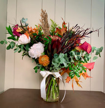 Load image into Gallery viewer, Large Seasonal Arrangement