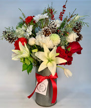 Load image into Gallery viewer, Large Seasonal Arrangement
