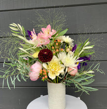 Load image into Gallery viewer, Large Seasonal Arrangement