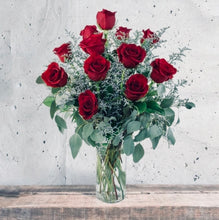 Load image into Gallery viewer, Traditional Dozen Roses
